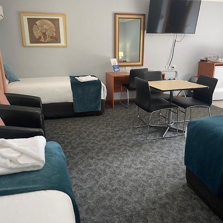 Town & Country Motor Inn Forbes Eksteriør billede