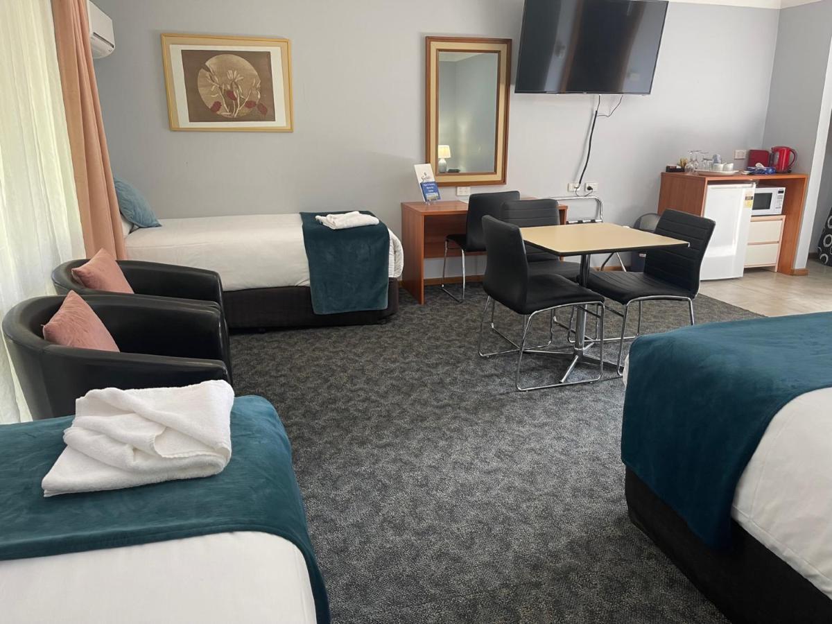 Town & Country Motor Inn Forbes Eksteriør billede