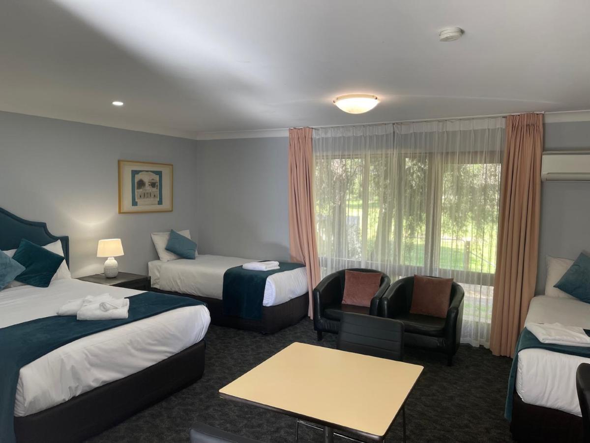 Town & Country Motor Inn Forbes Eksteriør billede