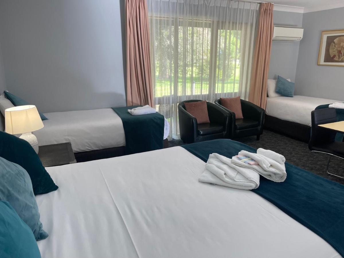 Town & Country Motor Inn Forbes Eksteriør billede