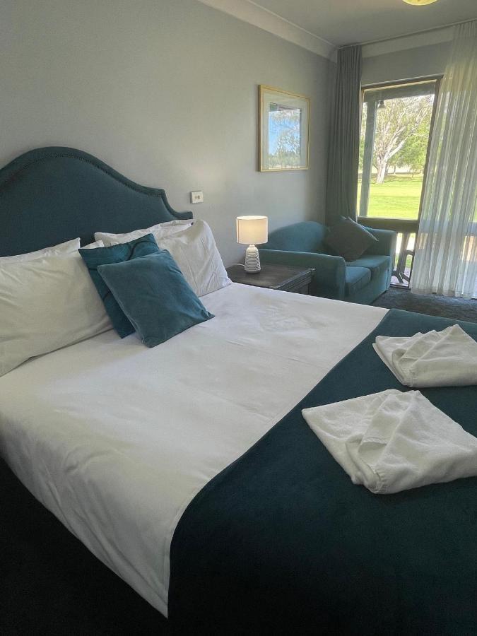 Town & Country Motor Inn Forbes Eksteriør billede