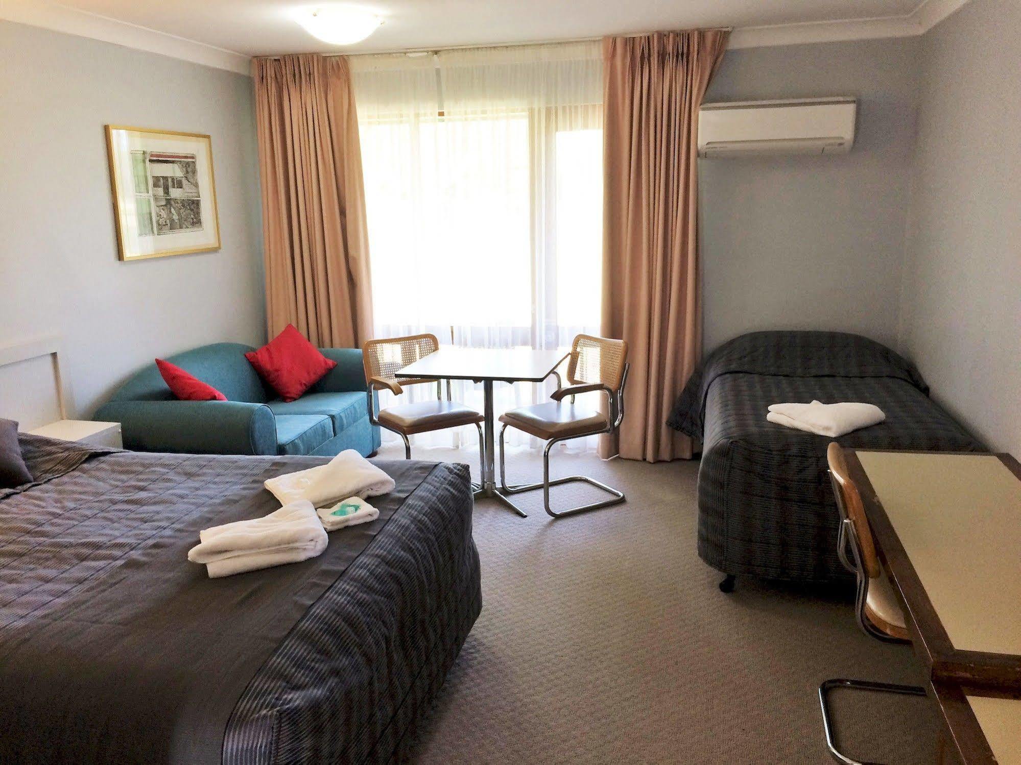 Town & Country Motor Inn Forbes Eksteriør billede